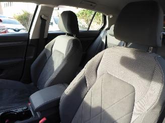 Volkswagen Golf 1.5 eHybrid OPF 110kW DSG Style picture 13