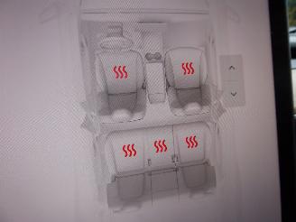 Tesla Model Y Long Range RWD picture 24