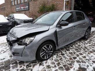 damaged passenger cars Peugeot 208 Active Pack 2023/4