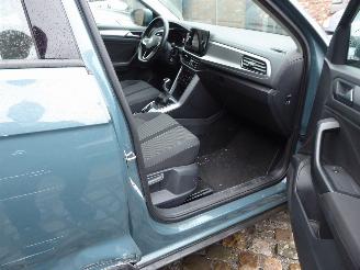 Volkswagen T-Roc Life picture 11