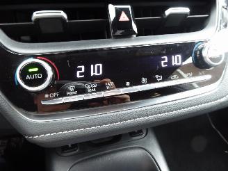 Toyota Corolla 1,8 Hybrid Comfort Touring picture 20