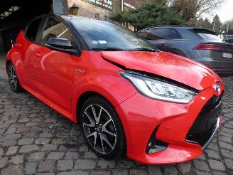 Toyota Yaris Hybrid S picture 5