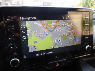 Toyota Yaris Hybrid S picture 26