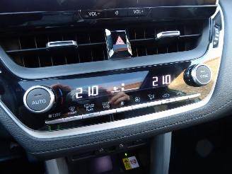 Toyota Corolla Cross Hybrid FWD picture 20