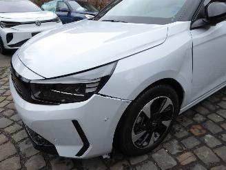 Opel Corsa F e GS picture 2