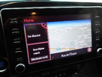 Toyota Hilux Double Cab 4x4 picture 24