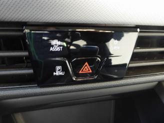 Volkswagen Golf  picture 17