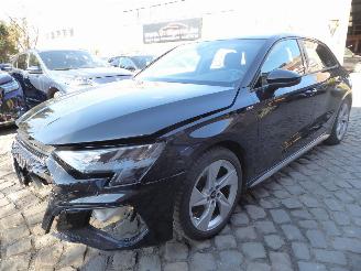 krockskadad bil auto Audi A3 Sportback 30 TDI S line 2023/2
