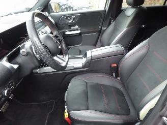 Mercedes EQB 250+ AMG Line picture 11