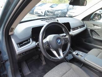 BMW iX1 30 xDrive picture 12