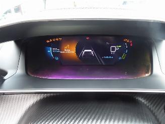 Peugeot 2008 e- GT picture 21