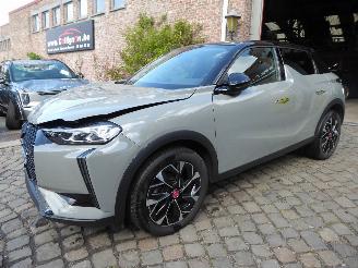 Damaged car DS Automobiles DS 3 Crossback DS 3 Performance Line + 2023/6