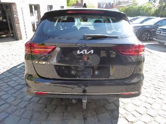 Kia Cee d Sportwagon picture 6