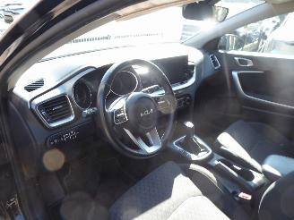 Kia Cee d Sportwagon picture 13