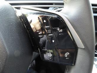 Peugeot 5008 Allure picture 18