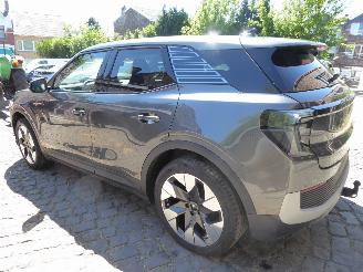 Ford Explorer Premium RWD picture 8