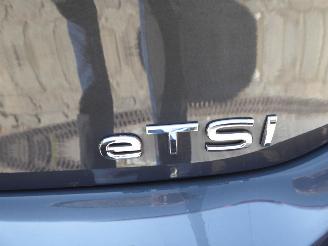 Volkswagen Golf Life picture 7