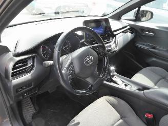Toyota CH-R Hybrid Business plus picture 12