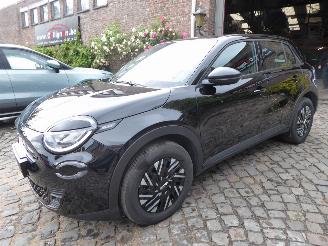Vaurioauto  passenger cars Fiat 600 Hybrid Sonderedition 2025/3