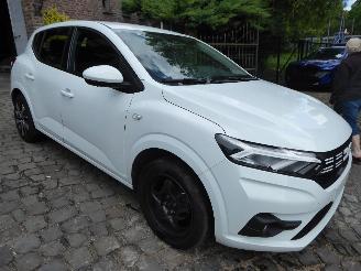 Dacia Sandero Expression picture 4