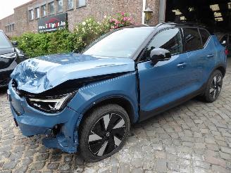 Coche accidentado Volvo EX40 Single Motor Extended Range RWD Plus 2024/9