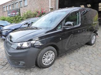 Schadeauto Volkswagen Caddy TDI 2024/4