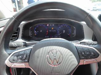 Volkswagen T-Roc Life picture 11