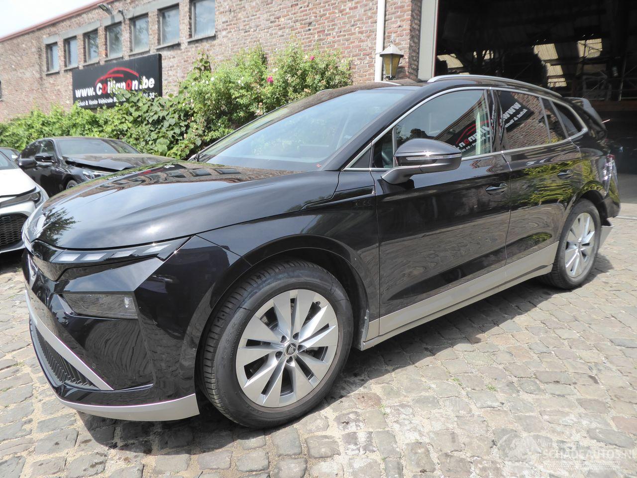 Skoda Enyaq 85 x Loft Corporate