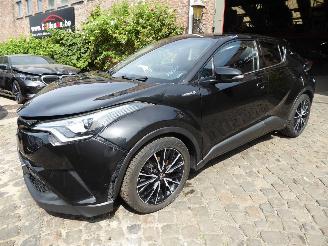Unfallwagen Toyota CH-R Hybrid 2018/1