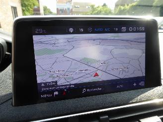 Peugeot 5008 Active picture 18