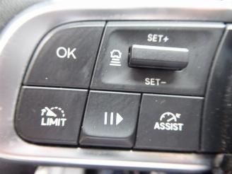 Schadeauto Skoda Karoq Ambition 2024/1