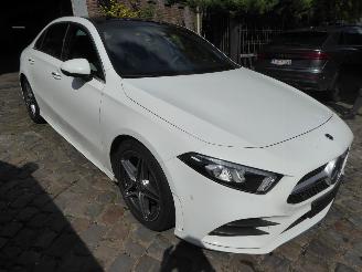 Mercedes Cla-klasse 180 d Limousine Pack AMG picture 3