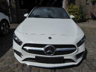 Mercedes Cla-klasse 180 d Limousine Pack AMG picture 2