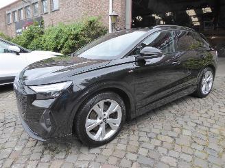 uszkodzony samochody osobowe Audi Q4 e-tron S Line 2022/2