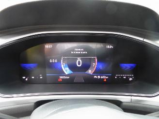 Volkswagen T-Roc Life picture 13