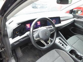 Volkswagen Golf VIII Lim. Life picture 11