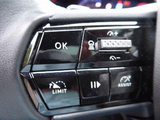 Alfa Romeo Junior Ibrida 1.2 VGT 48V-Hybrid 100 kW picture 13