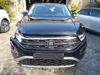 Volkswagen T-Roc Life picture 4