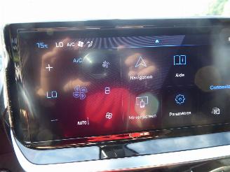Peugeot 2008 Hybrid 136 GT picture 28