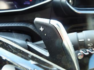 Peugeot 2008 Hybrid 136 GT picture 20