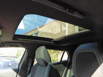 Peugeot 2008 Hybrid 136 GT picture 13