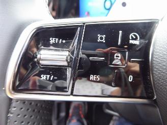 Renault Espace VI Iconic E-Tech Hybrid picture 23