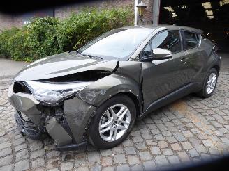 Unfallwagen Toyota CH-R Hybrid Lounge 2022/11