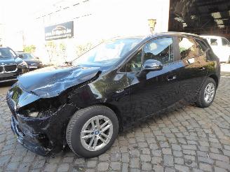 uszkodzony samochody osobowe BMW 2-serie Active Tourer 225 e xDrive 2023/3