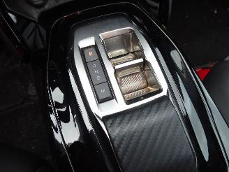 Peugeot 208 Hybrid 100 Allure picture 19