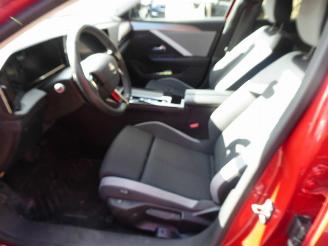 Opel Astra L Sports Tourer Business Edition Plug-in-H picture 11