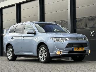 Mitsubishi Outlander 2.0 PHEV Instyle Leer Dak Camera picture 2