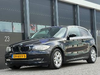 BMW 1-serie 118d Clima Navi PDC picture 1