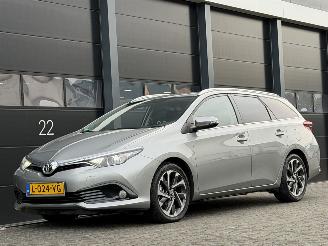 uszkodzony samochody osobowe Toyota Auris 1.6D Xenon Clima EURO-6 2016/5