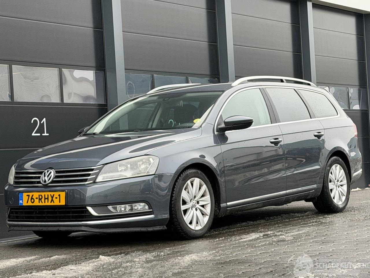 Volkswagen Passat 1.6 TDI Navi Clima PDC